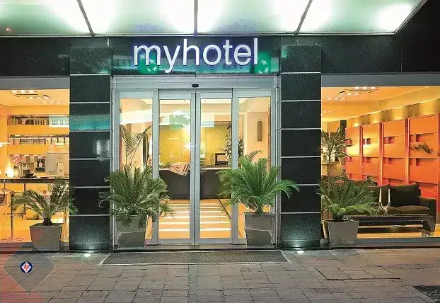 ​Lắp cửa kính trượt tự đóng mở tại HCM