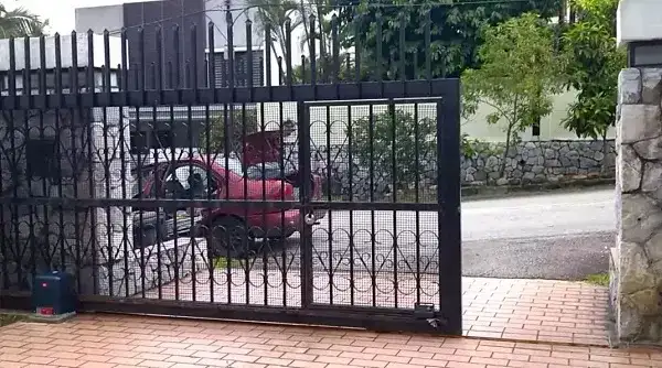 HD lắp đặt cổng trượt DEIMOS ULTRA A400 - A600