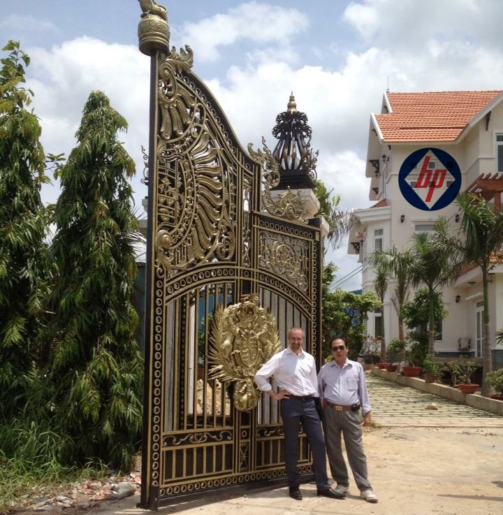 Lắp đặt cửa cổng tự động tại khu Biệt Thự - Villa