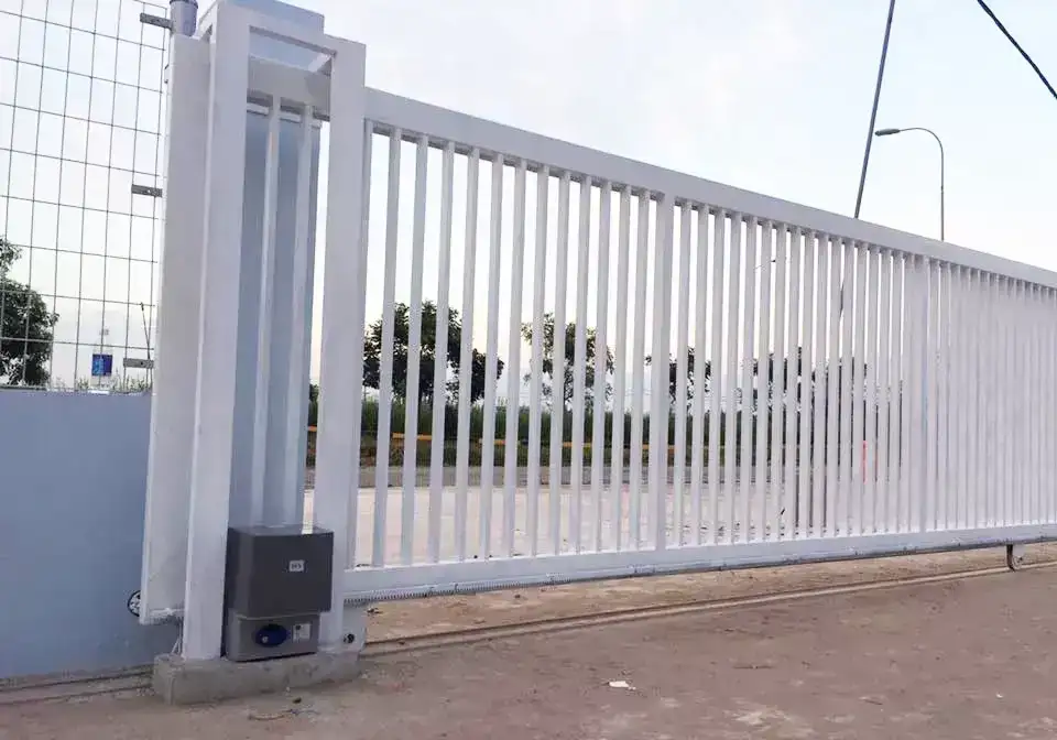 Cửa cổng trượt xếp lớp tự động KCN Hiệp Phước