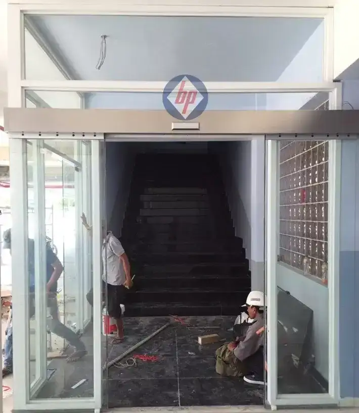 Cửa kính trượt tự động Hàn Quốc