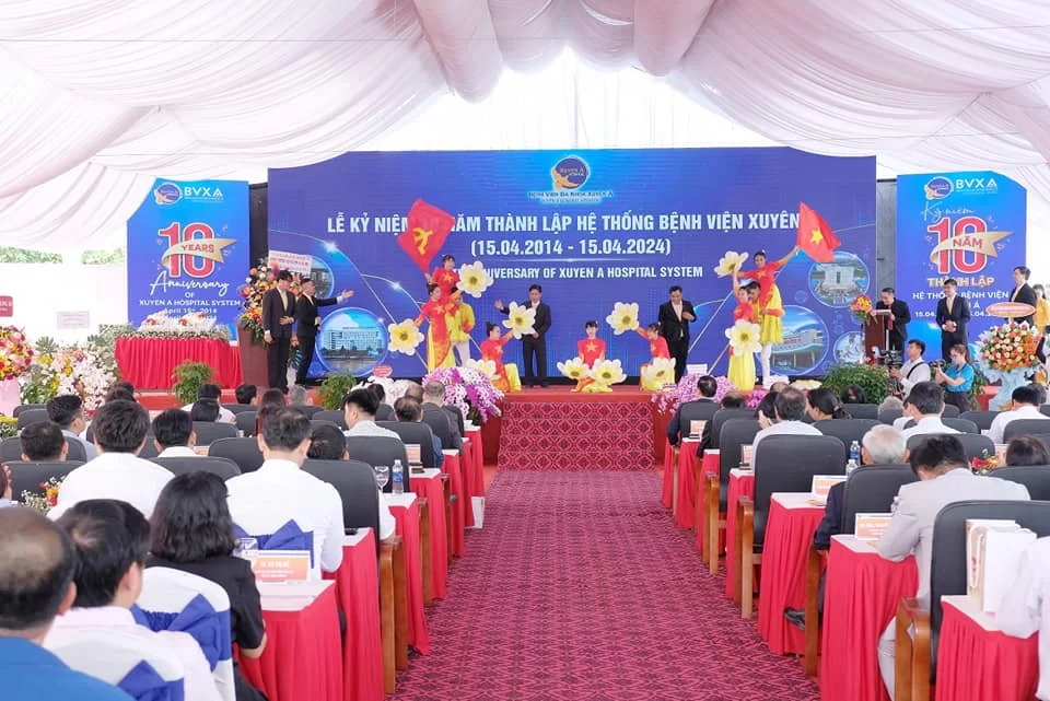 Lễ kỷ niệm 10 năm thành lập bệnh viện Xuyên Á