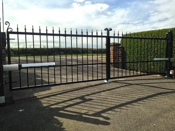 cổng tay đòn tự động