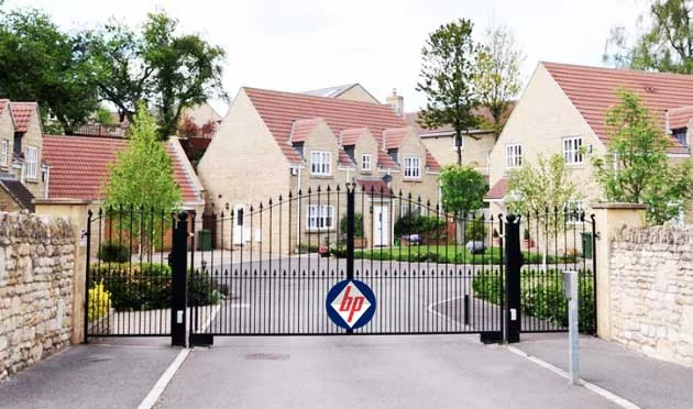 cổng tự động vận hành êm ái