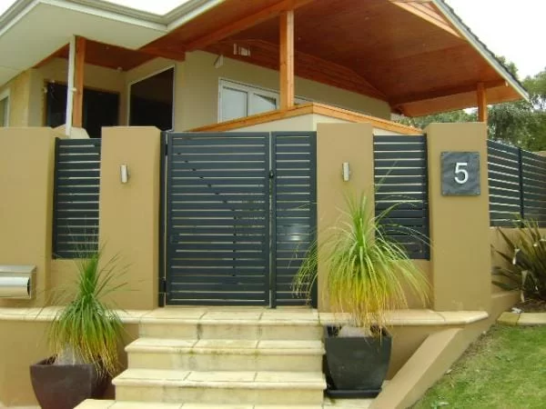 Mẫu cổng sắt phong cách Châu Âu 03