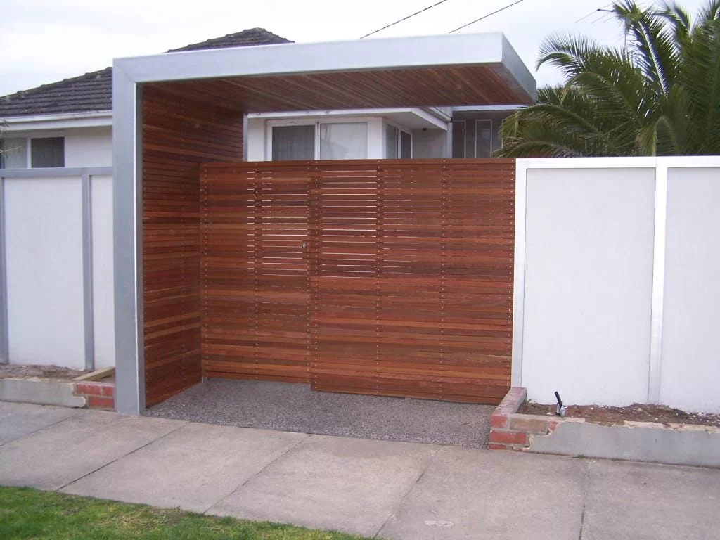 Mẫu cổng gỗ phong cách Châu Âu