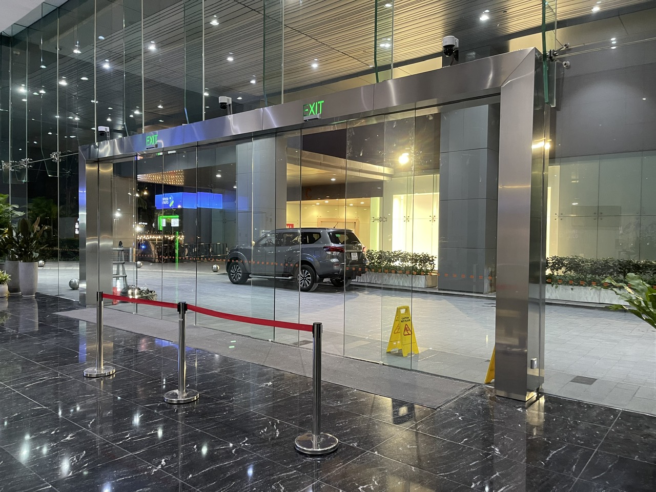 Cửa Tự Động Nhật Bản Vận Hành Êm Ái