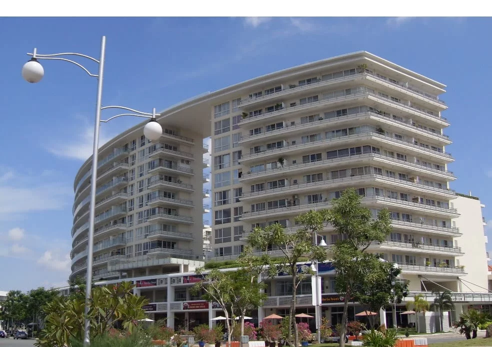 Cửa cổng tự động cao ốc văn phòng