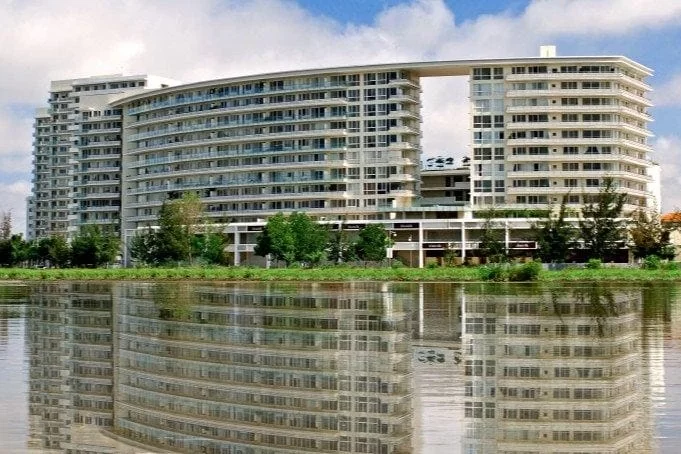 Cửa cổng tự động cao ốc văn phòng