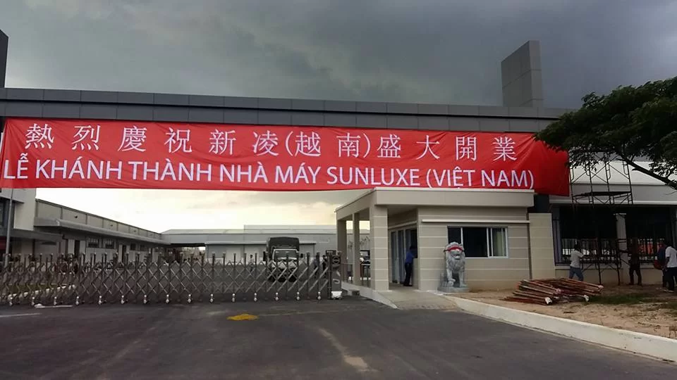 Cửa tự động Nabco nhà máy Sunluxe