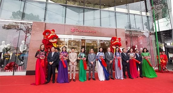 Cửa tự động Takashimaya - Saigon Centre