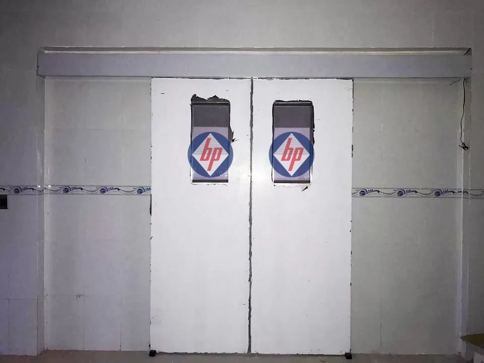 Cửa bệnh viện Xuyên Á 006 - GD2 - baophuc.vn