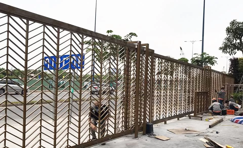 Cổng trượt lùa tự động 02