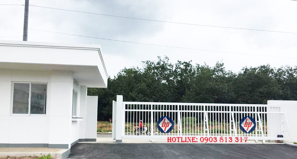 Cổng lùa tự động nhà máy Hà Nội