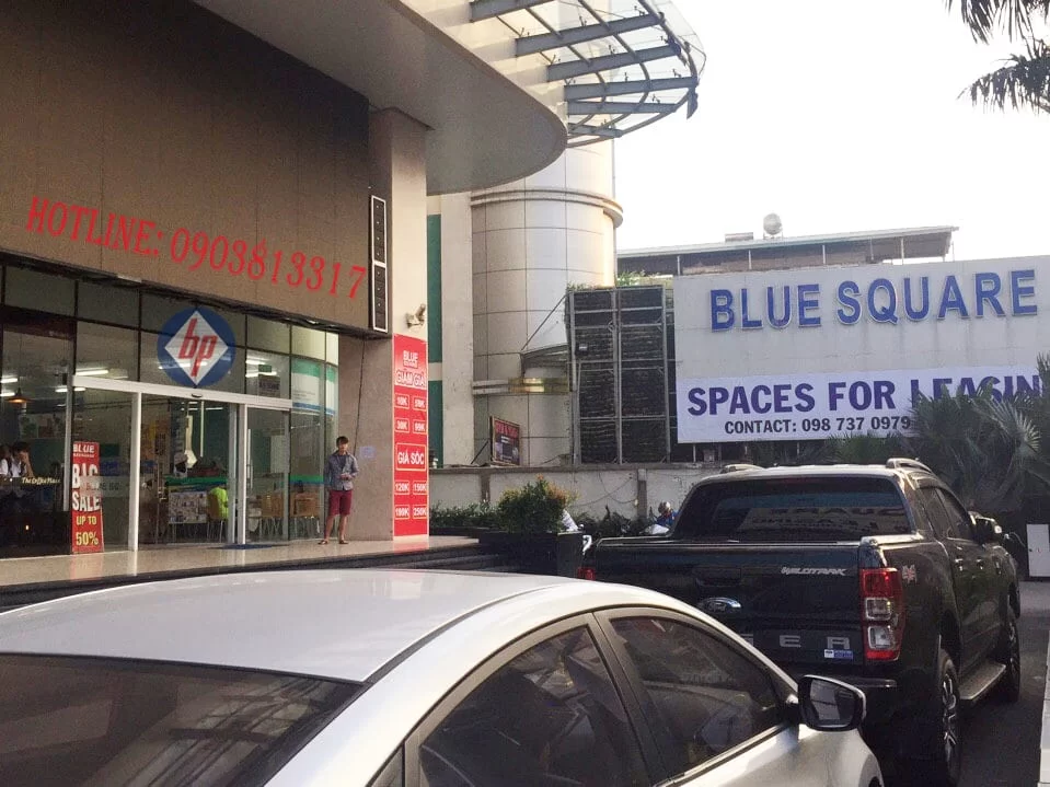 Trung tâm thương mại Blue Square