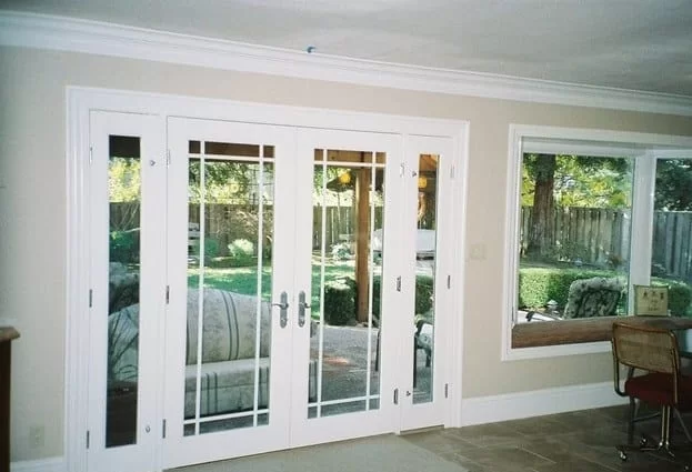 Mẫu cửa nhôm kính 4 cánh đẹp