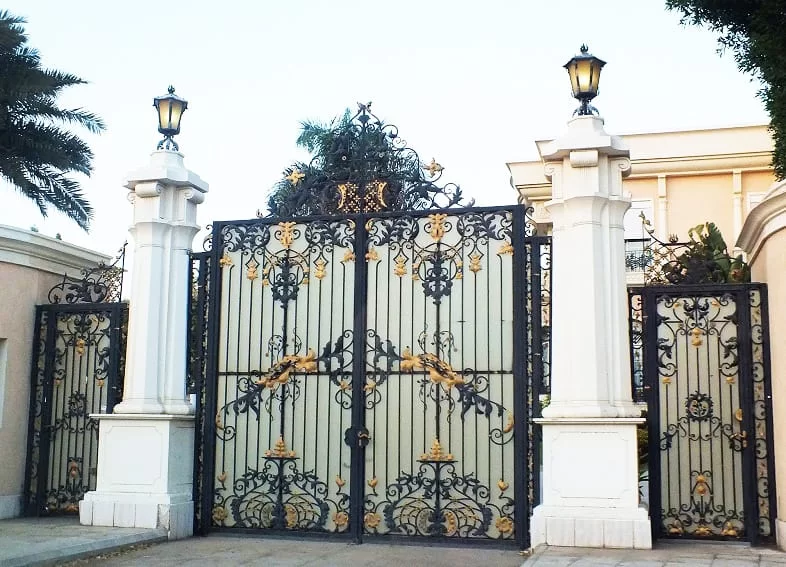 Mẫu cổng biệt thự đẹp 11
