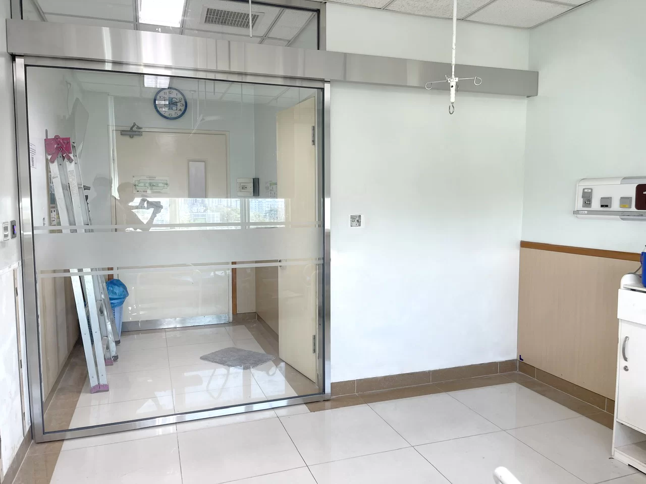 bảo phúc thi công cửa tự động bệnh viện đại học y dược