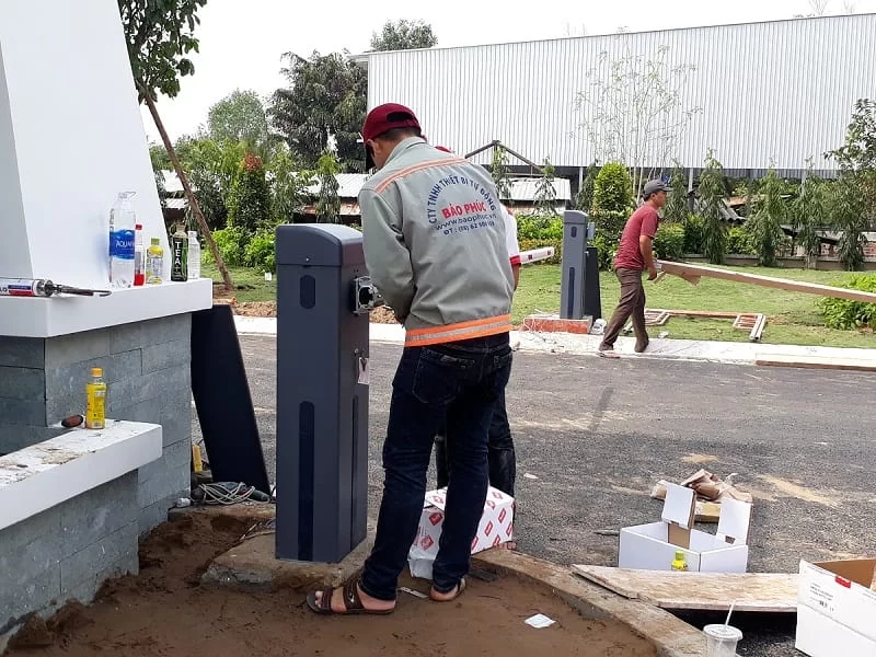 Lắp đặt barrier tự động