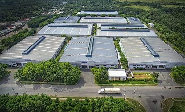 Lắp cổng tự động cho nhà máy tại Long An