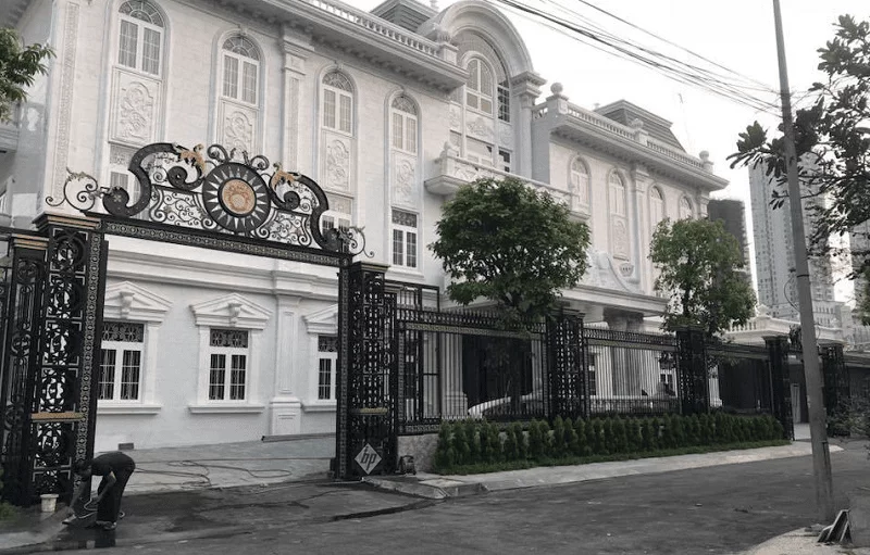 Cổng tự động biệt thự