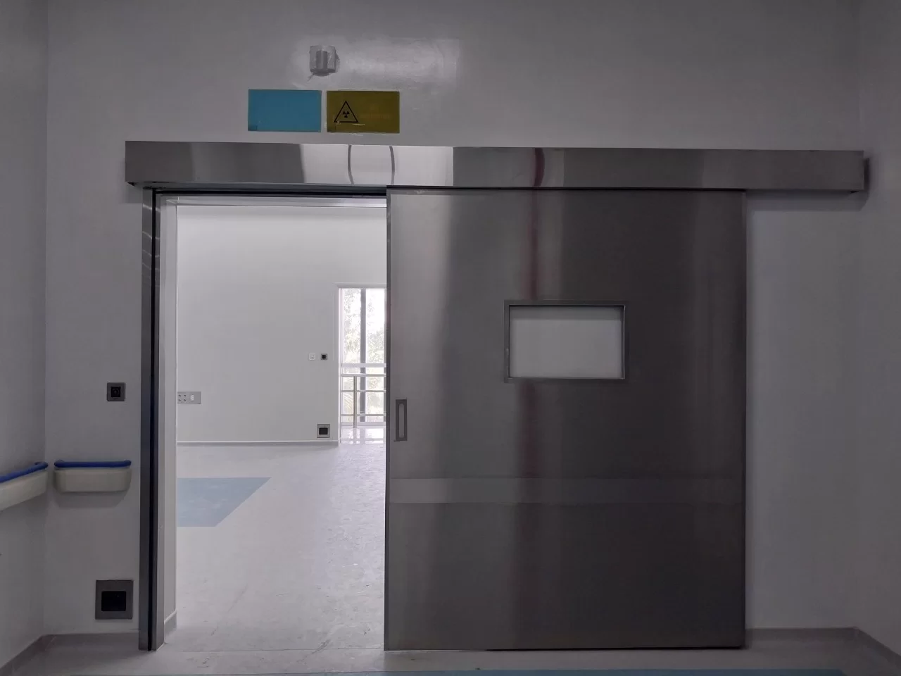 cửa phòng mổ tự động bệnh viện phục hồi chức năng quận 8