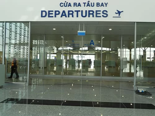 cửa tự động Nabco sảnh T2 sân bay Nội Bài