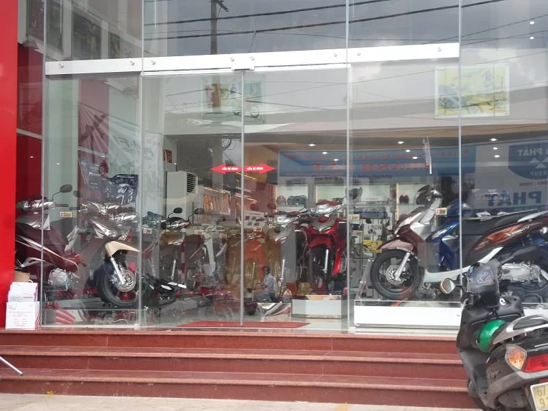 Lắp đặt cửa tự động NABCO cho Head Honda – Quận 9