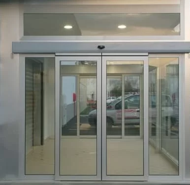 Cửa trượt tự động