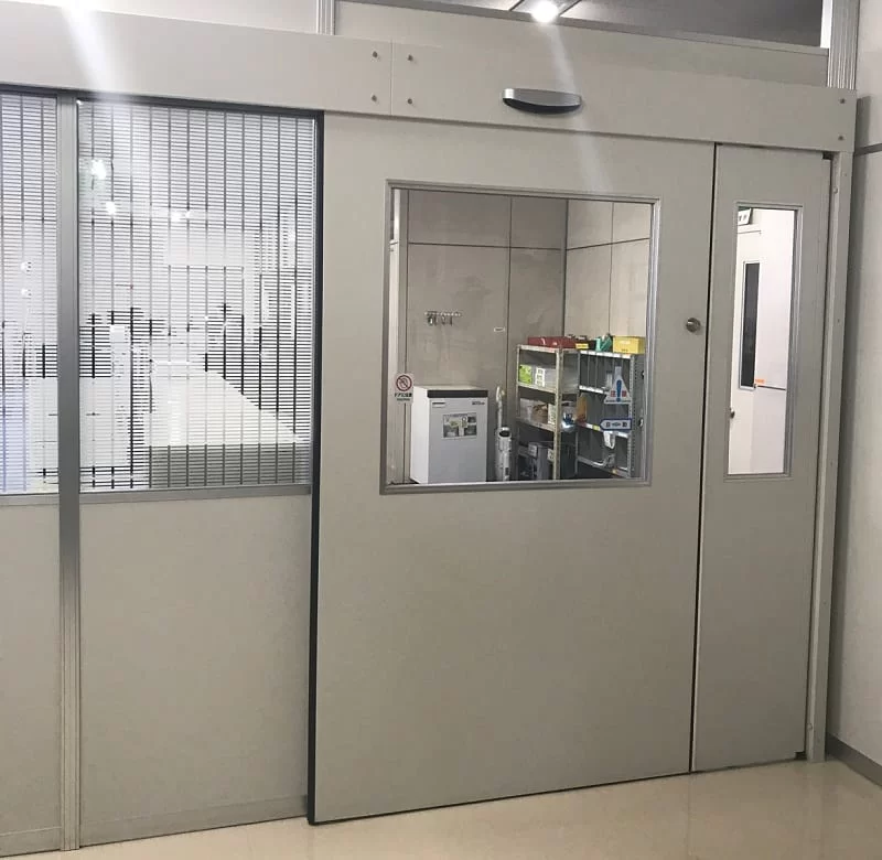 Cửa phòng chụp MRI