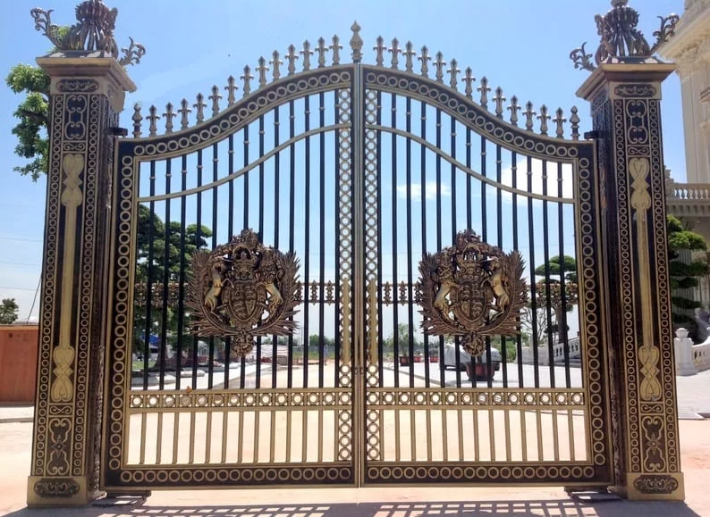 Mẫu cửa cổng gang đúc tự động 04