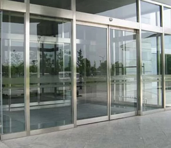 Cửa kính cường lực tự động