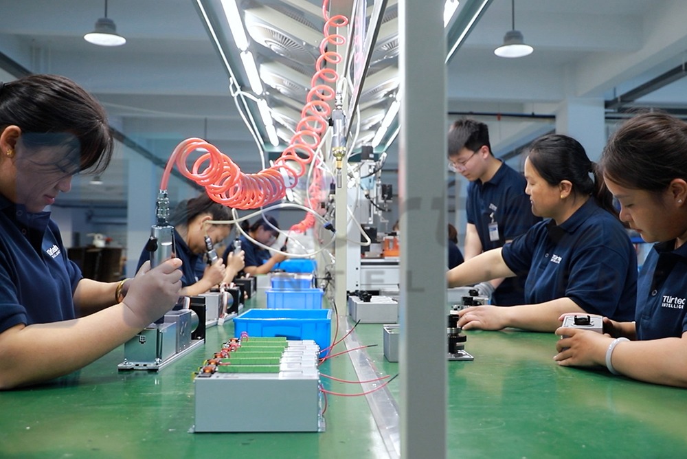 dây chuyền nhà xưởng cửa tự động