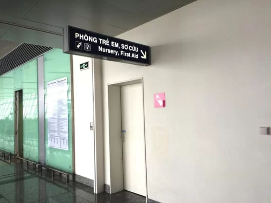 Phòng sơ cứu tại sân bay Nội Bài sử dụng cửa tự động