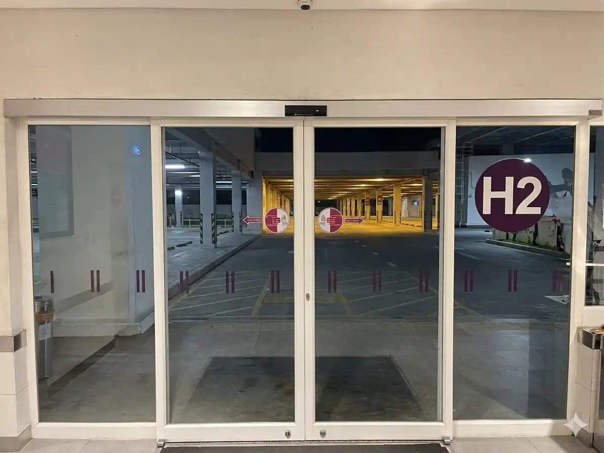 Ứng dụng cửa tự động siêu thị tại các trung tâm thương mại TP.HCM