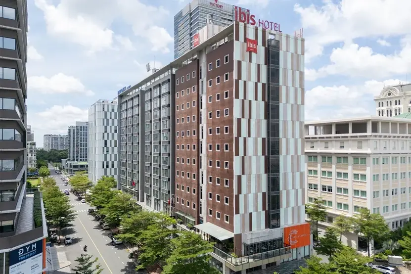 Khách sạn IBIS Hà Đô